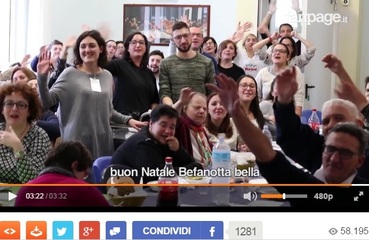 Natale, gli auguri degli ospiti del centro Jobel di Trani in un video di Fanpage