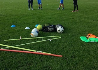 Furto allo stadio di Trani: rubato materiale tecnico e 40 euro dal magazzino della Vigor. Altieri: «Amarezza enorme»