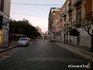 Natale di Trani, musica in filodiffusione accesa per tutto il giorno. La lamentela di un cittadino