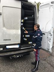Ruba furgone a Bari, la Polizia stradale di Trani lo intercetta ed arresta a Foggia