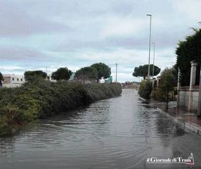 Trani, in via Alberolongo l'allagamento è di casa. Si risolverà solo con le ottantadue villette?