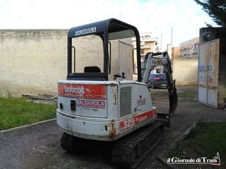 Trani, quasi ultimata la nuova condotta del gas del Palaferrante: la vecchia era proprio marcia. Resta il problema fari