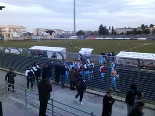 Nel silenzio di Corato, l'urlo che conta è di Troia al 90': Trani-Cerignola 1-1. Delle dirette avversarie, vince solo Taranto