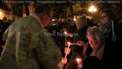 VIDEO. Trani religiosa, il rito della Candelora