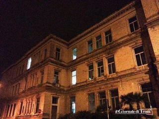 “M’illumino di meno”: oggi spenta la facciata del Comune di Trani