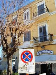 Stop all'antenna di via Alvarez, adesso c'è l'ordinanza scritta. Trani a capo: «Bene così, ma adesso si faccia sul serio»