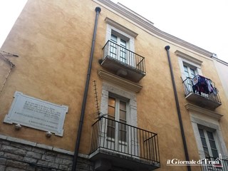 Trani, per casa Bovio c'è l'ordinanza di sgombero: sette persone vi vivono senz'acqua e servizi igienici. Dovranno lasciarla entro il 13 marzo