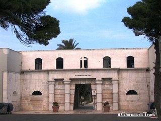 Esumazioni anticipate al cimitero di Trani, Merra (Di) passa all'interrogazione: «Si faccia luce su questo 