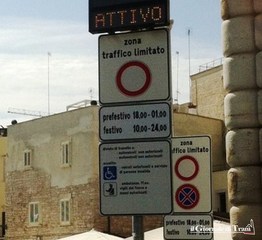 Orari dei varchi al porto di Trani, per il momento non cambierà nulla. Si attendono nuove disposizioni della giunta