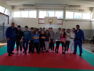 New Accademy Judo Lotta Trani, bellissima esperienza con i ragazzi delle scuole medie