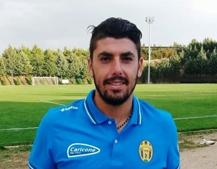 Subisce quattro gol e lo aggrediscono in cinque: in ospedale il portiere del Barletta Moschetto, ex del Trani