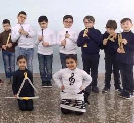 Fra teatro e musica, la scuola Petronelli di Trani allarga gli orizzonti didattici