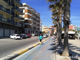 Pista ciclabile a Trani: più pedoni e passeggini che ciclisti