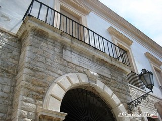 Ex convento Agostiniani, Bottaro replica a tutti: «La priorità è che sia restaurato e funzionale, ma resterà sempre di Trani»