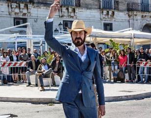 «Striscia» e «Loro chi»: metti una sera in tv con una «doppia Trani» tutta da dimenticare