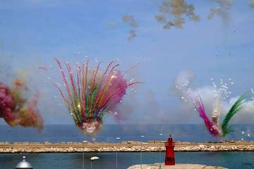 La festa del 3 maggio s'intreccia con quella della Madonna dell'Apparizione: Trani celebra oggi il «suo» Crocifisso