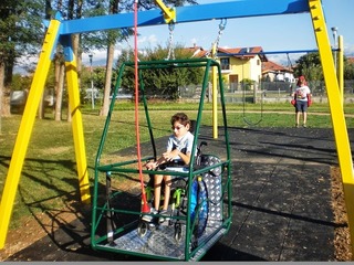 Regione Puglia, attivato il bando per l’acquisto di giostre inclusive nei parchi gioco. Trani ha i requisiti per partecipare