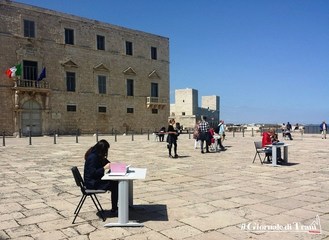 Macchine in piazza, e Trani riscopre il piacere della «lentezza della scrittura»