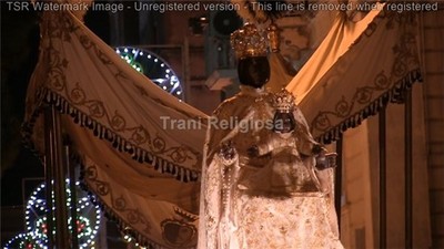 Trani religiosa, fiaccolata di quartiere con l'immagine di Maria Santissima dell'Incoronata di Foggia