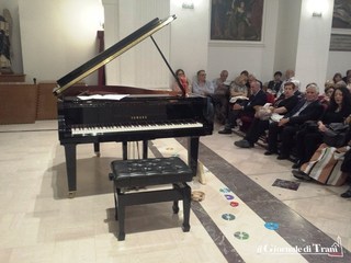 «Lo evitavo, poi mi conquistò». Minafra ricorda Santorsola ed emoziona Trani con la sua musica