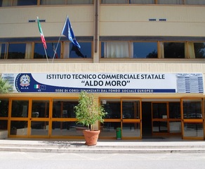 Da Trani a Londra gratis: il viaggio di trentatré alunni del «Moro» finanziato dall’Ue con quasi 170mila euro