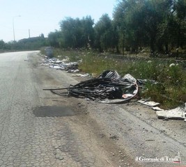 Strade di Trani trasformate in discarica, il caso di via Duchessa d'Andria