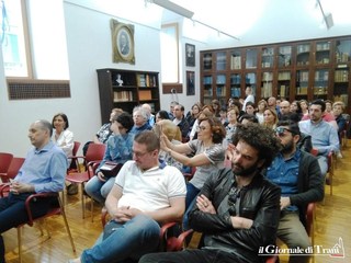 L’esperimento letterario “8 corde tese” presentato a Trani. Tra i protagonisti, anche Pasquale Tritta