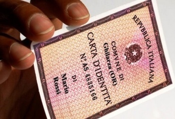 Trani, rinuncia al nome Addolorata: «All'università mi schernivano». Adesso sarà solo Ilenia