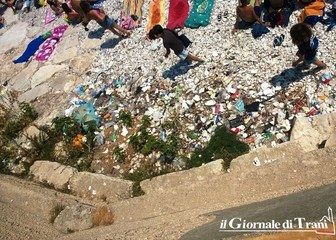 Pulizia delle spiagge di Trani: alcune sì, altre ancora no