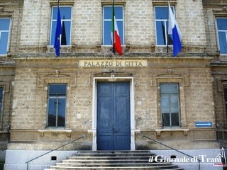 Trani-Venezia, e ritorno: salta la mobilità e dipendente in comando viene assunta al Comune