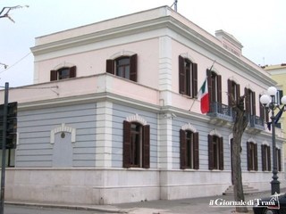 Pulizia delle sedi, Amet Trani emana una gara triennale