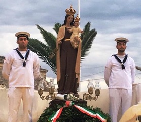 Trani religiosa, le immagini della Sagra del mare. Ed oggi, la solenne processione della Madonna del Carmine