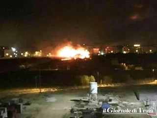 Trani, ettari di sterpaglie ed alberi in fiamme nell'area Torrente antico: vigili del fuoco al lavoro fino alle 3