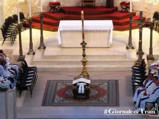 Nuovo vescovo di Trani, ci vorranno alcuni mesi: a breve la nomina del «moderatore». Oggi la salma di Pichierri tumulata a Sava