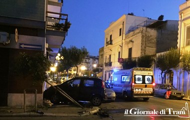 Trani, incidente nella notte tra via Maraldo e Corso Vittorio Emanuele