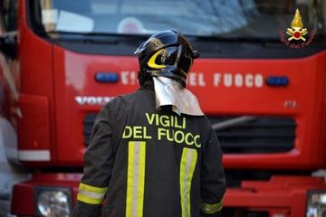 Trani, principio d'incendio in casa di un'anziana: evitato il peggio grazie ai vicini e ai vigili del fuoco