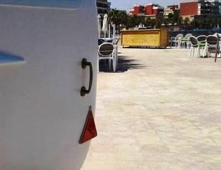 «Dehor precario»: il Comune di Trani ordina lo sgombero del bar/roulotte allo Scoglio di Frisio