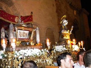 Festa patronale, oggi Trani venera le reliquie di San Nicola. Fuochi, un solo spettacolo alle 23.30