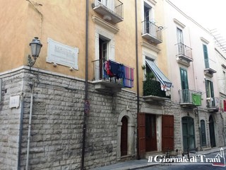 Casa Bovio occupata, dal Pd di Trani Laurora rompe gli indugi: «Sgomberare, senza se e senza ma»