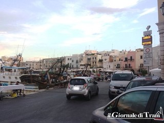 Rischio terrorismo e poca gente: porto di Trani, da questa sera varchi spenti ed auto in libertà