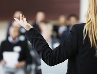 Personale del Comune di Trani, il nuovo percorso inizia con un incarico: 6000 euro a Vincenza Fornelli