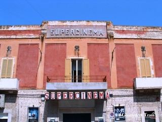 Amianto sul tetto del Supercinema di Trani, oggi incontro a cura di un comitato di cittadini per chiedere la rimozione