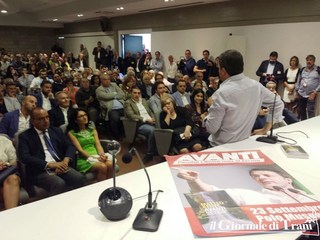 Renzi a Trani: «L'occupazione è aumentata, ma qui al Sud si può fare di più»