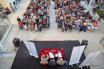 Dialoghi di Trani, finale con teatro: Michele Lattanzio mette in scena Walter Veltroni