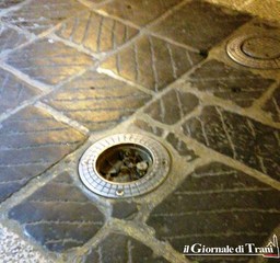 Trani, auto distrugge dissuasore in via Mario Pagano: da chiarire le cause dell'incidente