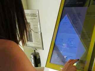 Poste di Trani, con la «app» sarà possibile prenotare il turno per il ritiro di raccomandate e pacchi