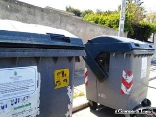 Ordinanza rifiuti a Trani, gli uffici pubblici e le scuole potranno conferirli fuori orario