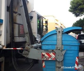 Igiene urbana, il Comune di Trani proroga il servizio all'Amiu fino a fine mese. Per il nuovo piano, parola al consiglio comunale