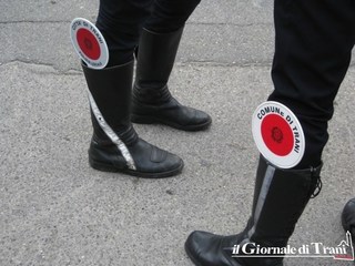 Ex vigili, il Tribunale del lavoro non li stabilizza ma ne ordina il risarcimento: Comune di Trani condannato a pagare almeno 150mila euro