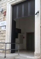 «Esce l'articolo», si riapre la porta: barriera architettonica rimossa alla sede dell'Agenzia delle entrate di via Beltrani